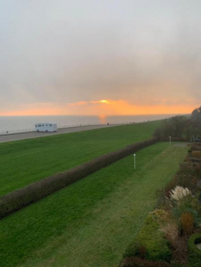 Studio mit Meerblick und großer Loggia - Direktzugang zur Nordsee